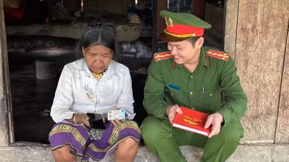 Trưởng Công an xã vùng sâu góp phần giữ vững tiêu chí xây dựng nông thôn mới