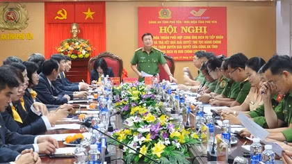 Ký thỏa thuận dịch vụ tiếp nhận hồ sơ, trả kết quả thủ tục hành chính do Công an Phú Yên giải quyết