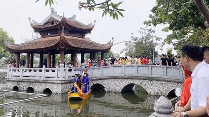 Làng ơi!