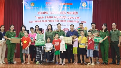Nhiều hoạt động nhân văn trong Chương trình “Thắp sáng nụ cười cho em”