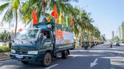 Phối hợp tuần tra đảm bảo ANTT du lịch biển Đà Nẵng