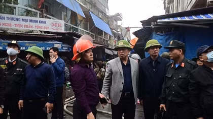 Tiểu thương rớt nước mắt, bàng hoàng sau vụ cháy chợ Tam Bạc