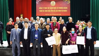 Tập đoàn Quốc tế Phượng Hoàng đồng hành cùng bà con nghèo Bắc Ninh
