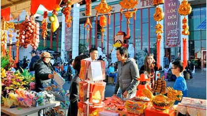 Sắm Tết bao nhiêu là hợp lý?