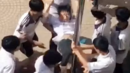 Cần nhìn từ phía gia đình