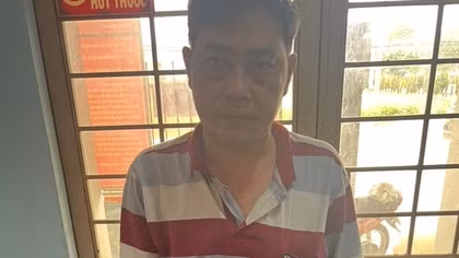 Lừa cụ bà sống gần phòng trọ đi bán ngoại tệ giả