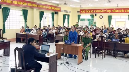 Án chung thân cho kẻ chém chết bạn nhậu