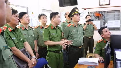 Công an TP Hồ Chí Minh phải đi đầu xây dựng “Công an phường điển hình, kiểu mẫu”