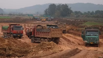 Dự án nạo vét sông Hoạt vượt độ sâu cho phép