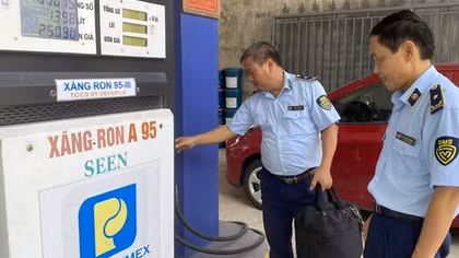 Kinh doanh xăng dầu khi giấy phép hết hiệu lực, 1 doanh nghiệp bị phạt 190 triệu đồng