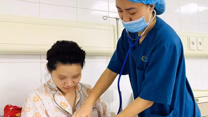Ăn trứng cò, 3 người trong một gia đình bị ngộ độc