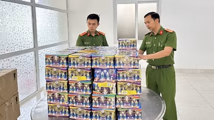 Mua pháo lậu từ Gia Lai về Đắk Lắk bán kiếm lời dịp tết