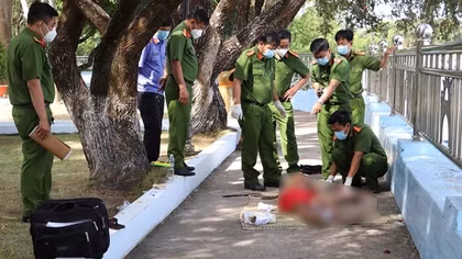 Phát hiện nam thanh niên tử vong trên bờ kè sông Tiền