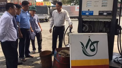 Đình chỉ nhiệm vụ Trạm trưởng, Trạm phó và 2 nhân viên Trạm xăng dầu Tổng Công ty 28