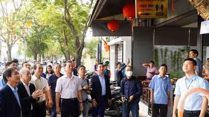 Xây dựng môi trường du lịch Huế “Văn minh - Thân thiện - An toàn - Giàu bản sắc”