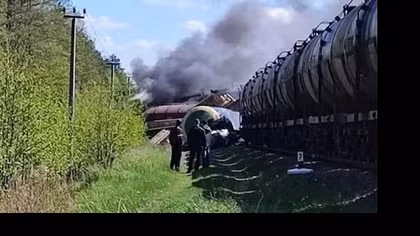 Nổ đường ray xe lửa Nga ngay sát biên giới Ukraine