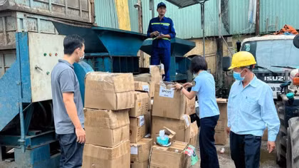 Tiêu hủy số lượng lớn hàng lậu, không rõ nguồn gốc - chất lượng