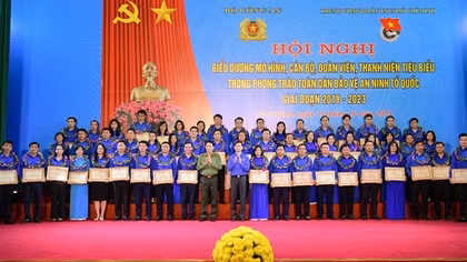 Biểu dương các đoàn viên, thanh niên tiêu biểu trong phong trào toàn dân bảo vệ an ninh Tổ quốc