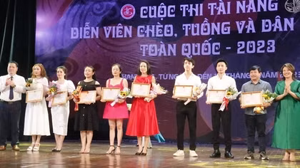 Tôn vinh tài năng trong nghệ thuật Tuồng và Dân ca kịch