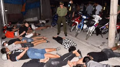 44 thanh niên Tiền Giang tụ tập đua xe trái phép