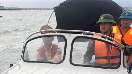 3 người mất tích trên biển Cát Hải, tìm thấy 1 thi thể