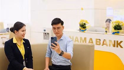 Ngân hàng giao dịch xuyên dịp lễ, tết - Đáp ứng nhu cầu người dân