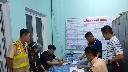 CSGT tuần tra “ra”… ma túy
