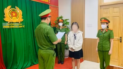 Khởi tố 3 nhân viên ngân hàng chiếm đoạt hơn 3,5 tỷ đồng