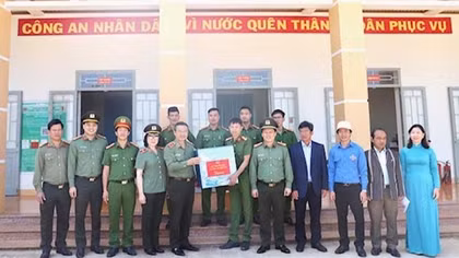 Nhiều hoạt động ý nghĩa của tuổi trẻ Công an trong chương trình “Tháng ba biên giới”