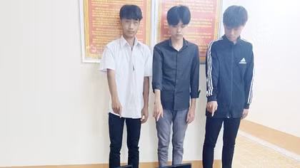 Ba học sinh rủ nhau vào trường trộm tài sản bán lầy tiền tiêu xài
