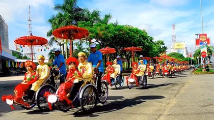 Miền Trung nền nhiệt tăng cao, Thủ đô Hà Nội oi bức