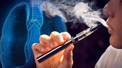 Nhiều học sinh bị ngộ độc, Bộ Y tế đề nghị siết chặt mua bán thuốc lá điện tử