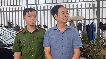 Bắt Giám đốc Văn phòng đăng ký đất đai huyện Đạ Huoai về tội nhận hối lộ