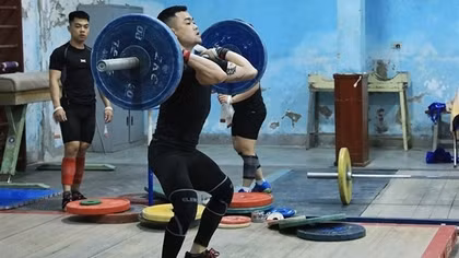 Cử tạ phân thân