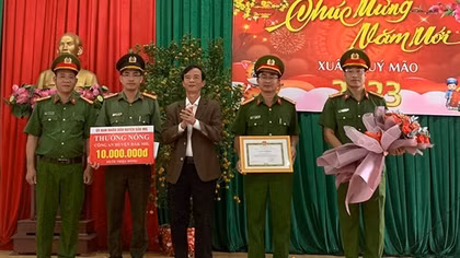 Công an huyện Đắk Mil triệt phá 2 nhóm lừa đảo chiếm đoạt tài sản trên không gian mạng