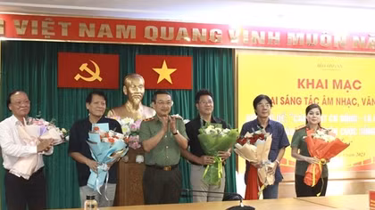Khai mạc Trại sáng tác “Cảnh sát cơ động - Lá chắn thép bảo vệ bình yên cuộc sống”
