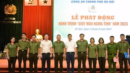 Gần 3.000 CBCS tham gia lễ phát động Hành trình "Giọt máu nghĩa tình” năm 2023