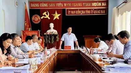 Kỷ luật Cảnh cáo nguyên Bí thư Đảng ủy Trường Cao đẳng Y tế Quảng Nam