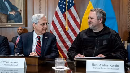 Mỹ tịch thu tài sản của tài phiệt Nga rồi chuyển cho Ukraine
