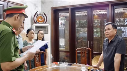 Bắt tạm giam nguyên Phó Tổng Biên tập Tạp chí Đời sống & Pháp luật, làm rõ hành vi lừa đảo “chạy án”