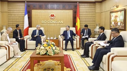 Thúc đẩy mạnh mẽ quan hệ hợp tác Việt Nam - Pháp trên nhiều lĩnh vực