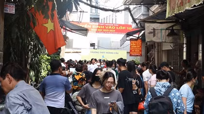 “Cuộc chiến” giành suất vào lớp 10 ngoài công lập (bài 2)