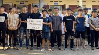 Khởi tố hàng chục đối tượng giải quyết mâu thuẫn bằng dao, tuýp sắt