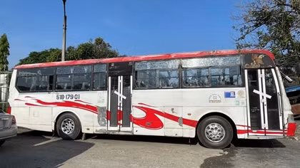 Truy tìm tài xế xe khách gây tai nạn chết người rồi bỏ trốn