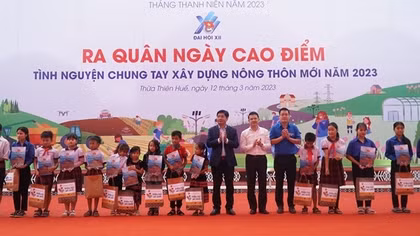 Phát huy tinh thần tuổi trẻ xung kích, chung tay xây dựng nông thôn mới