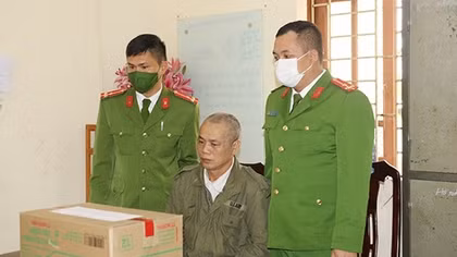 Thuê taxi lên biên giới mua 4kg ma tuý đá