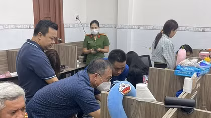 Nhóm nữ tuổi teen tham gia tổ chức đòi nợ thuê do người nước ngoài cầm đầu