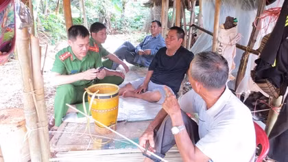 Khi Công an về với buôn làng