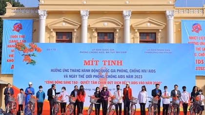 Nhiều giải pháp cấp bách để chấm dứt đại dịch AIDS vào năm 2030