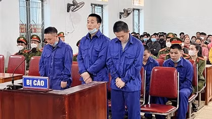 2 anh em ruột nhận mức án 40 năm tù giam vì buôn ma túy